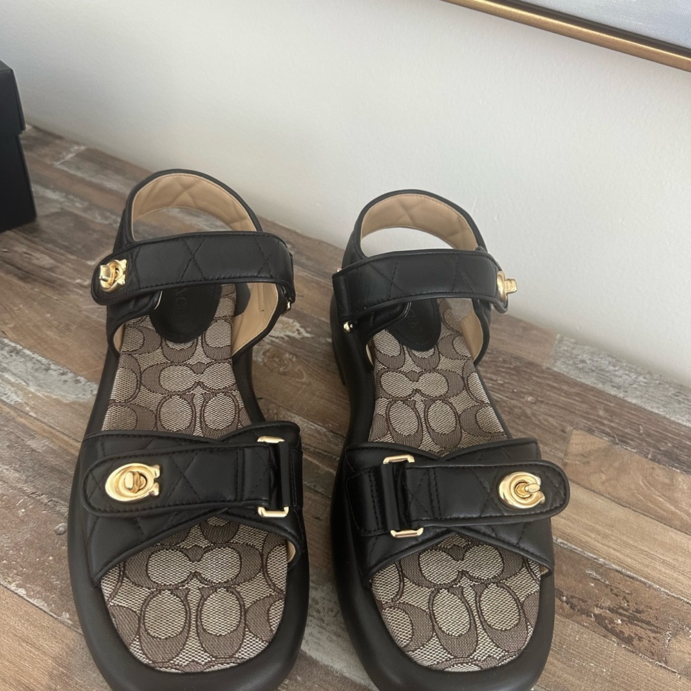 Coach Black and Brown Sandals with Elegant Design - Picture 5 of 7